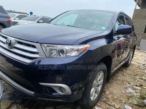 Toyota Highlander 2012 Blue