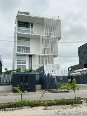 Commercial Space for Rent in Lekki Phase 1
