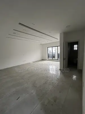 3bdrm Penthouse in Victoria Island Extension for sale