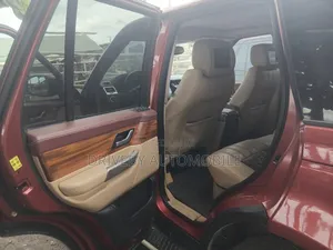 Land Rover Range Rover Sport 2009 Red