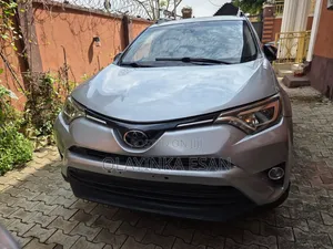 Toyota RAV4 2018 Silver