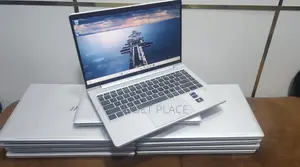 Laptop HP EliteBook 640 G9 16GB Intel Core i7 SSD 512GB