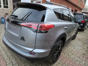 Toyota RAV4 2018 Silver