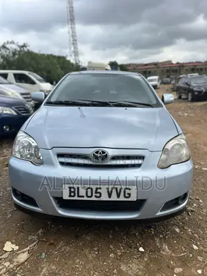 Toyota Corolla LE 2005 Blue