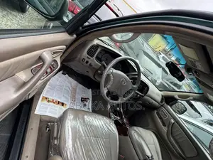 Toyota Sequoia Limited 4dr SUV 4WD (4.7L 8cyl 4A) 2004 Green
