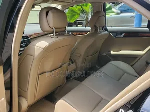 Mercedes-Benz C250 2012 Black