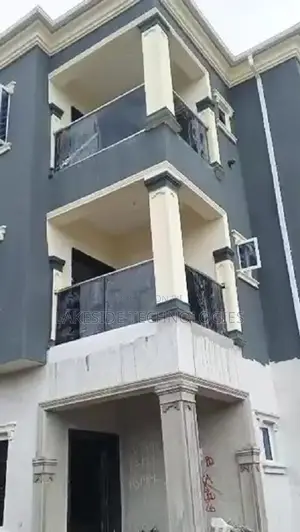 3bdrm Block of Flats in Opebi for sale