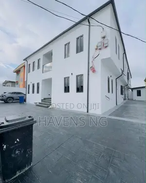 3bdrm Apartment in Phase 1 / Gbagada for sale