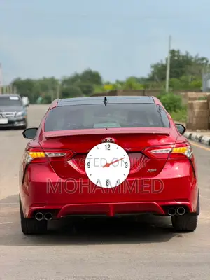 Toyota Camry 2019 Maroon