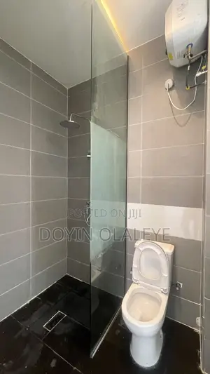 3bdrm Apartment in Victoria Island for rent