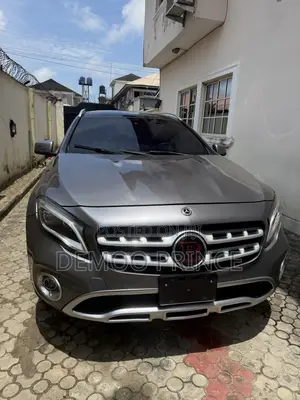 Mercedes-Benz GLA 250 2018 Gray
