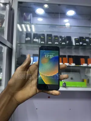 Apple iPhone 8 64 GB Black