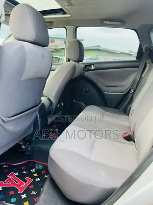 Toyota Matrix 2006 Silver