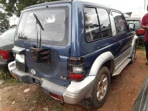 Mitsubishi 3000 2001 Blue