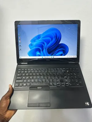 Laptop Dell Latitude E5570 8GB Intel Core i5 SSD 128GB