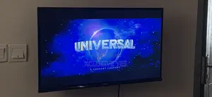 32 Inches Smart Hisense TV