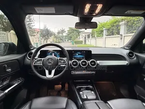 Mercedes-Benz GLB-Class 2020 Blue