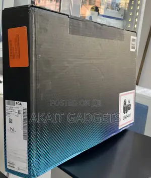 New Laptop Dell 16GB Intel Core 7 SSD 1T