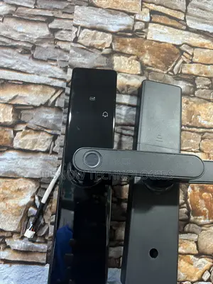 Smart Door Lock With Fingerprint, PIN Code Mobile App