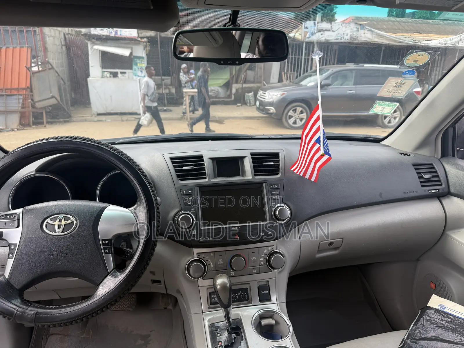 Toyota Highlander SE 2011 Gray
