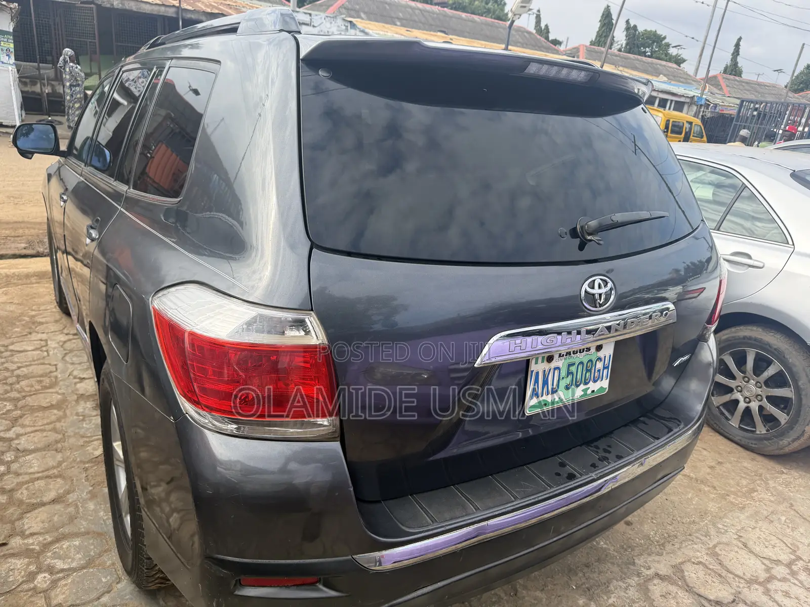 Toyota Highlander SE 2011 Gray