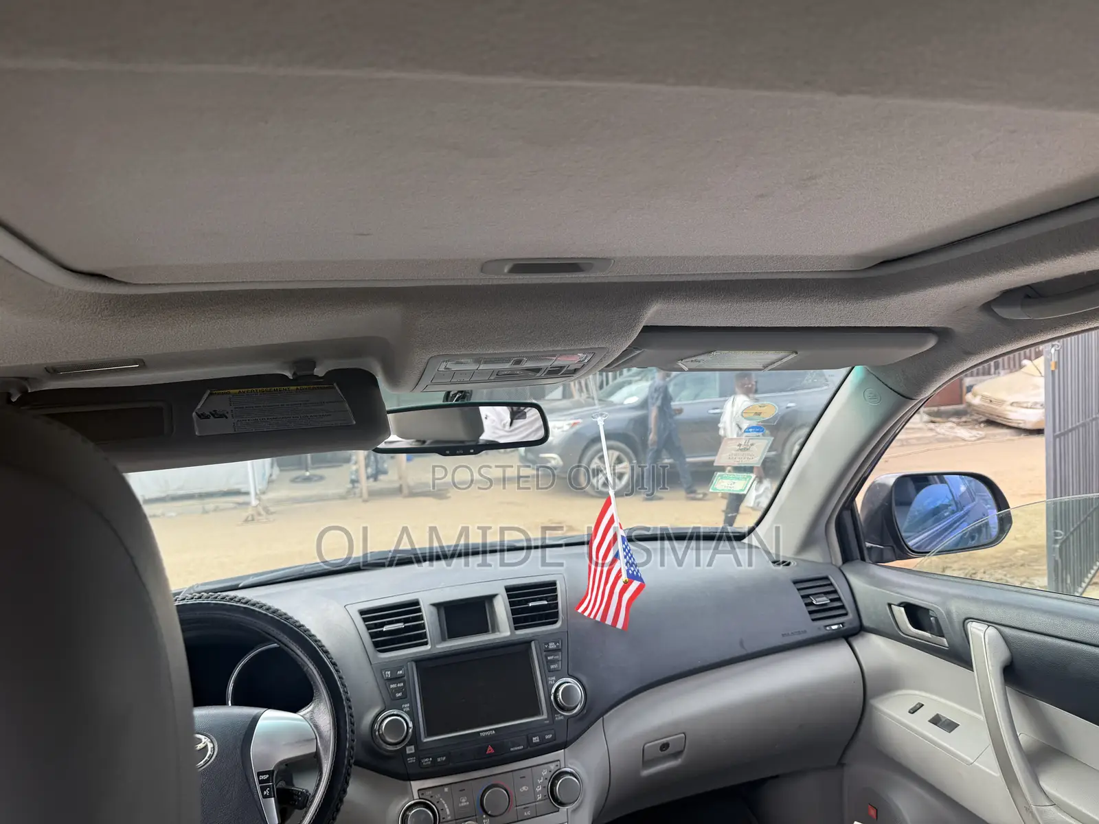 Toyota Highlander SE 2011 Gray