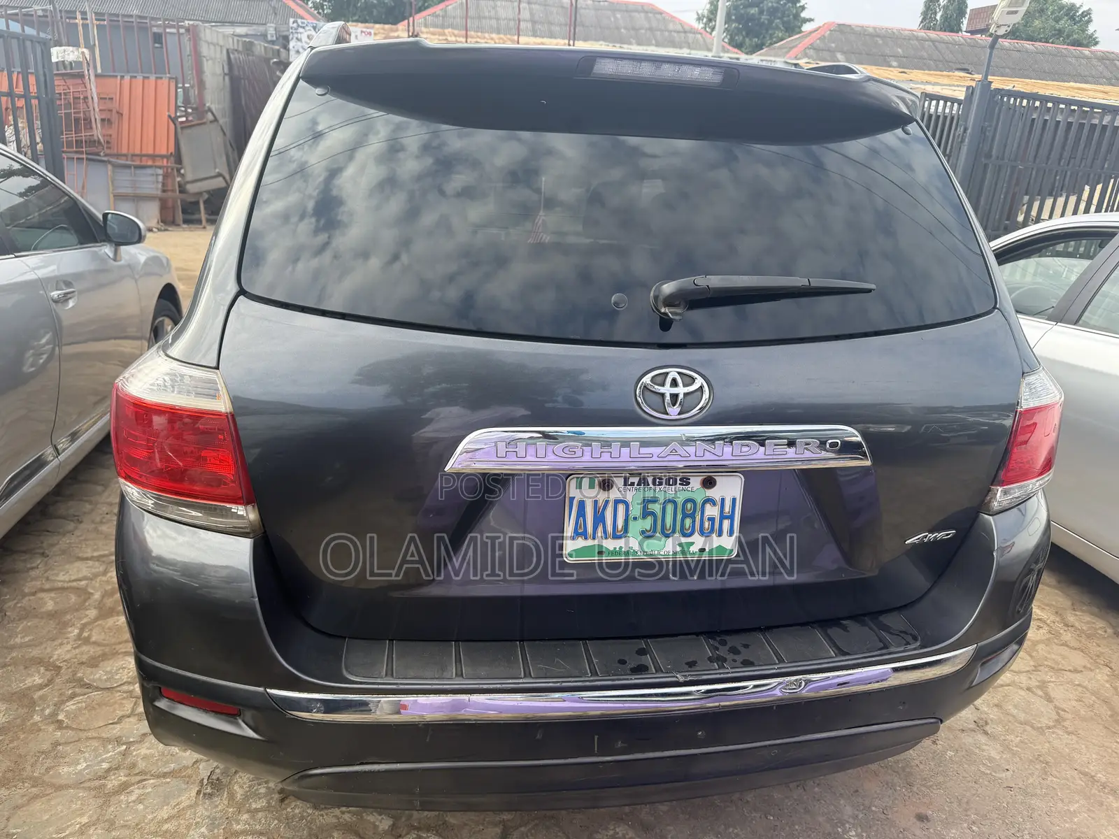 Toyota Highlander SE 2011 Gray