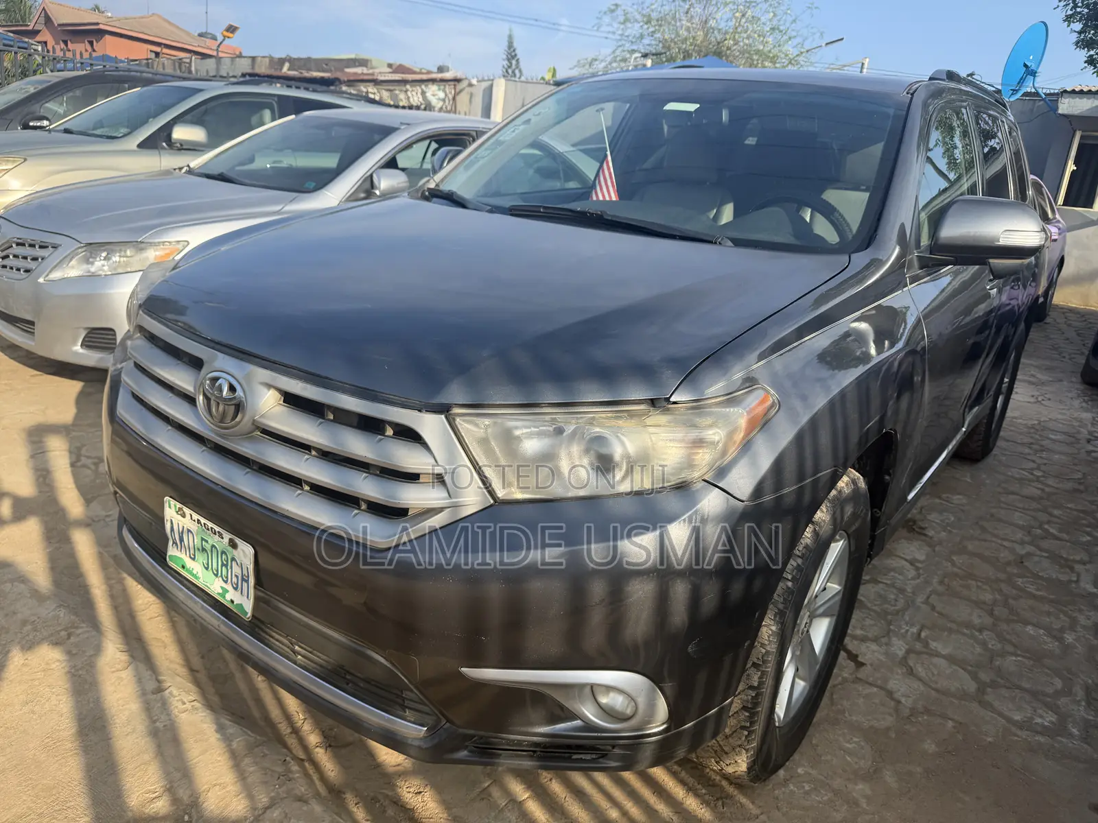 Toyota Highlander SE 2011 Gray
