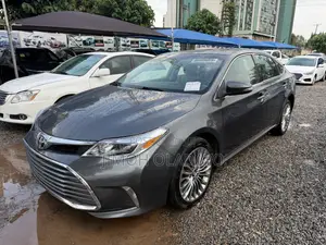 Toyota Avalon Limited Sedan FWD (3.5L 6cyl 6A) 2017 Gray