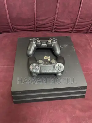 Play Staion 4