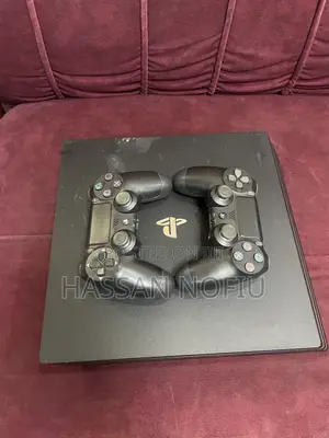 Play Staion 4