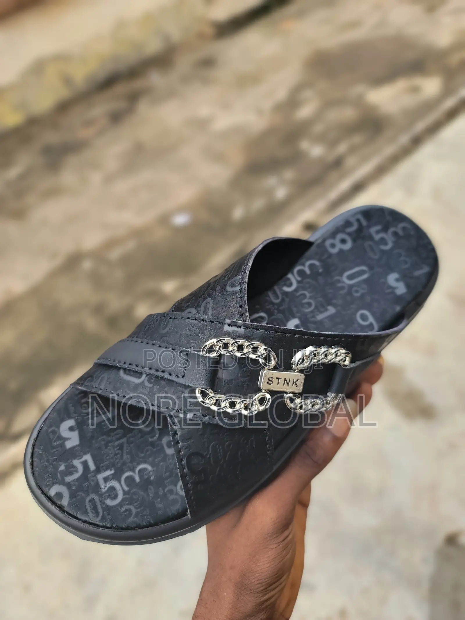 Black Single Slippers