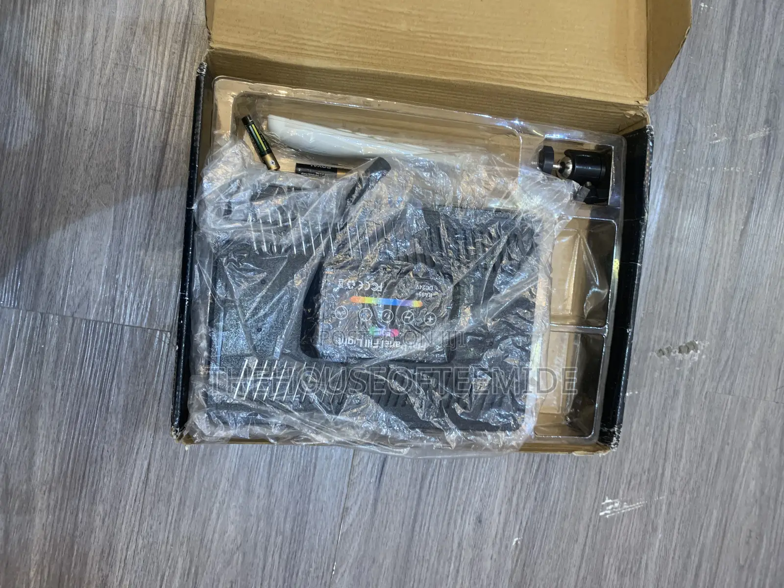 Flat Panel Fill Light