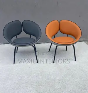 Minimalist Accent Chair for Hotels, Cafes and Living Rooms Sofa Chair