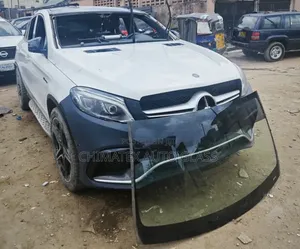 Gle43 Coupe 2017 292 Windscreen Glass Available Installed at Chimatex