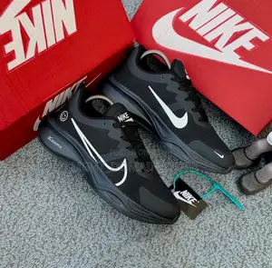 Nike ZoomX "Smiley