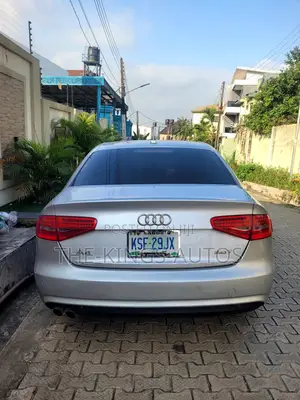 Audi A4 2.0T Premium Multitronic 2013 Silver