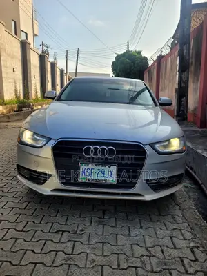 Audi A4 2.0T Premium Multitronic 2013 Silver