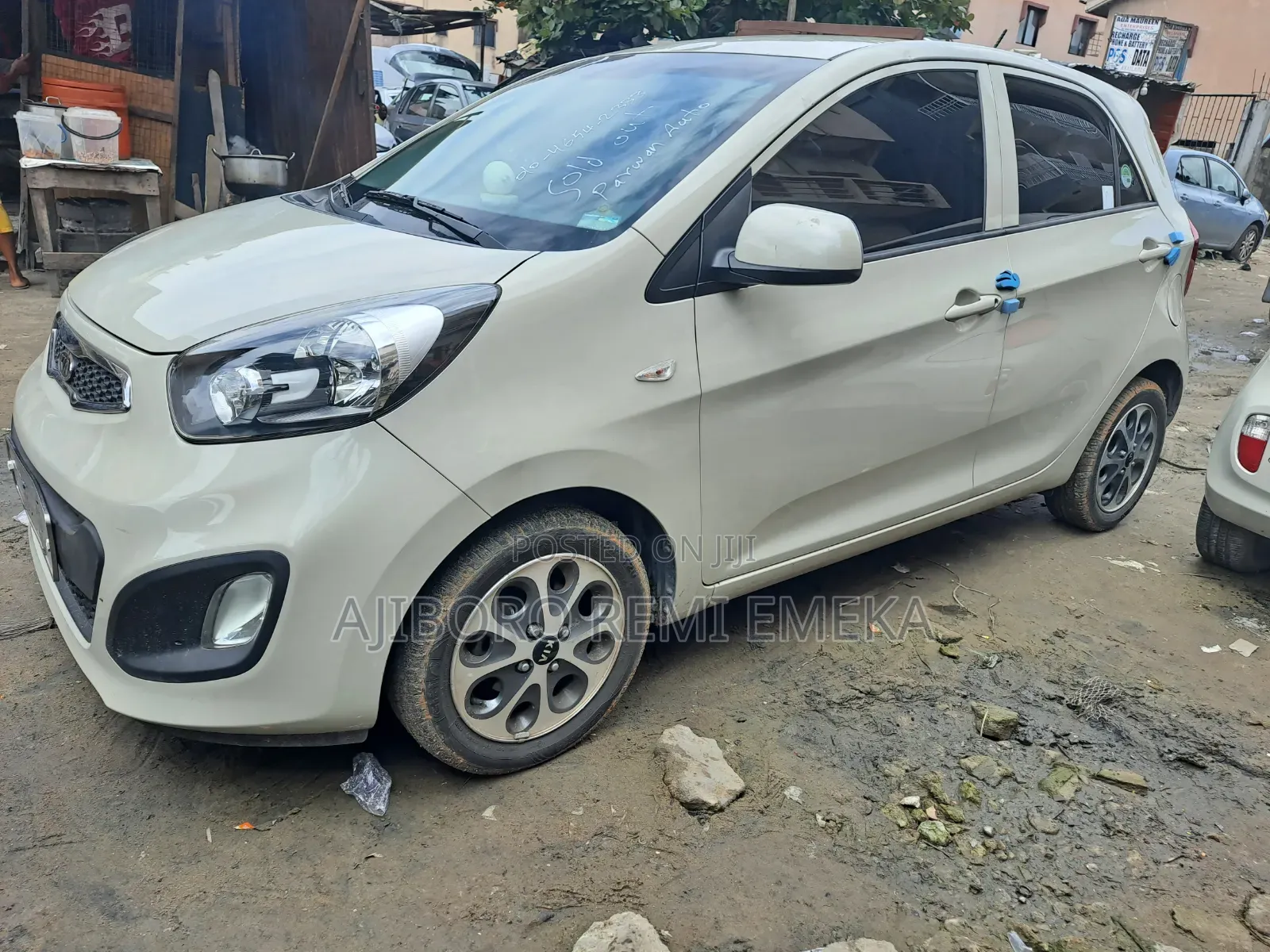 Kia Morning 2011 Off white