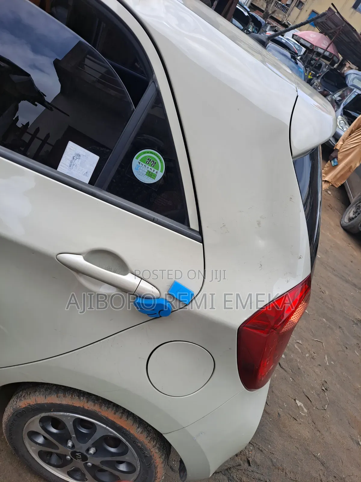 Kia Morning 2011 Off white