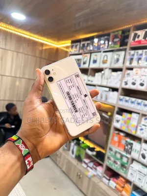 Apple iPhone 11 64 GB White