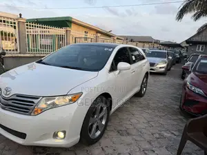 Toyota Venza V6 AWD 2011 White