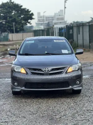 Toyota Corolla 2012 Gray