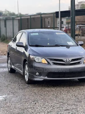 Toyota Corolla 2012 Gray