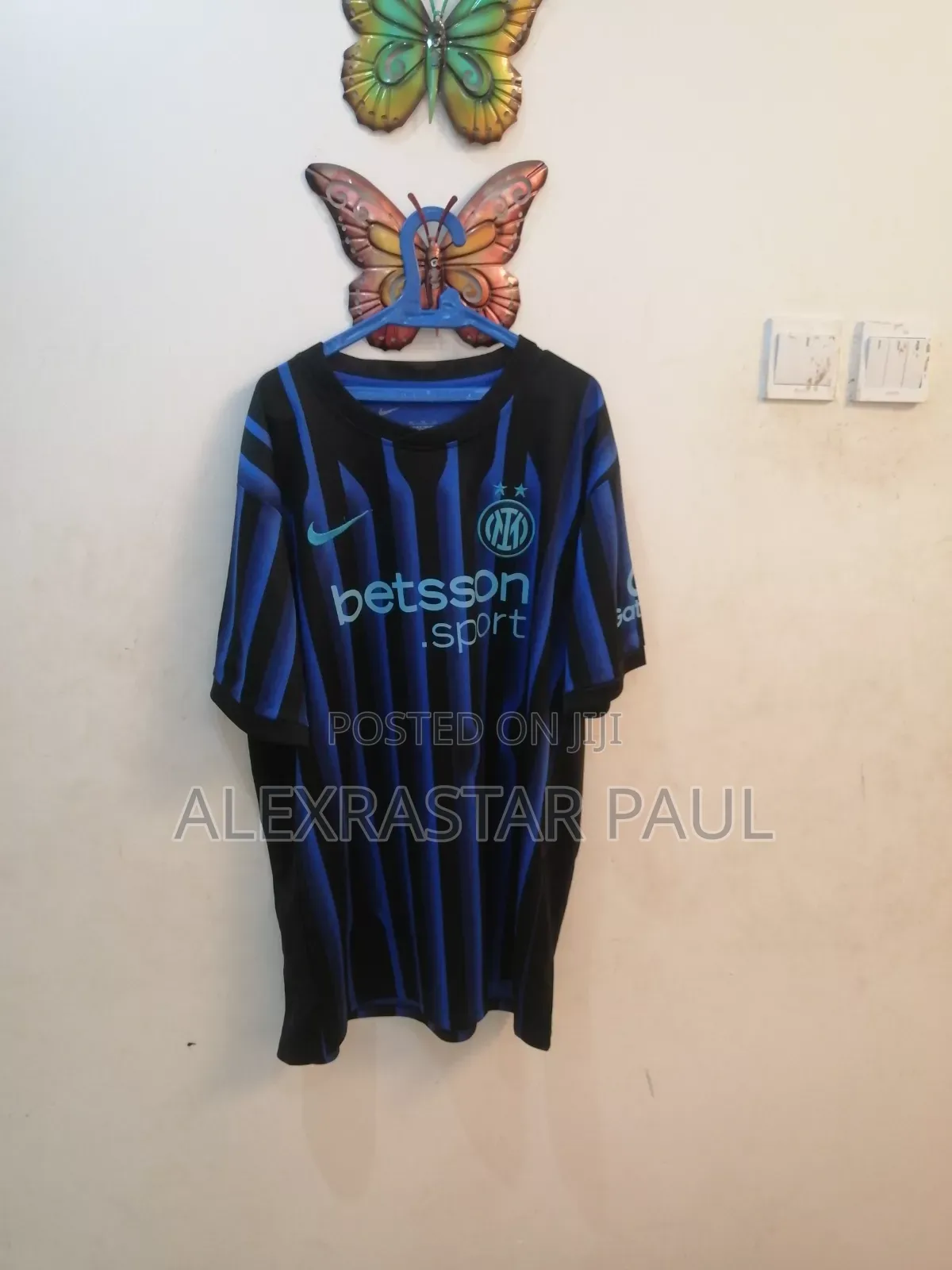 Jerseys, Items