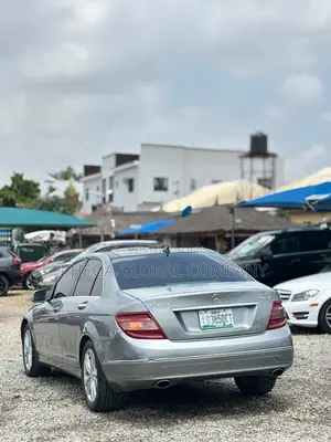 Mercedes-Benz C300 Luxury 4Matic Sedan AWD (3.0L 6cyl 7A) 2010 Gray