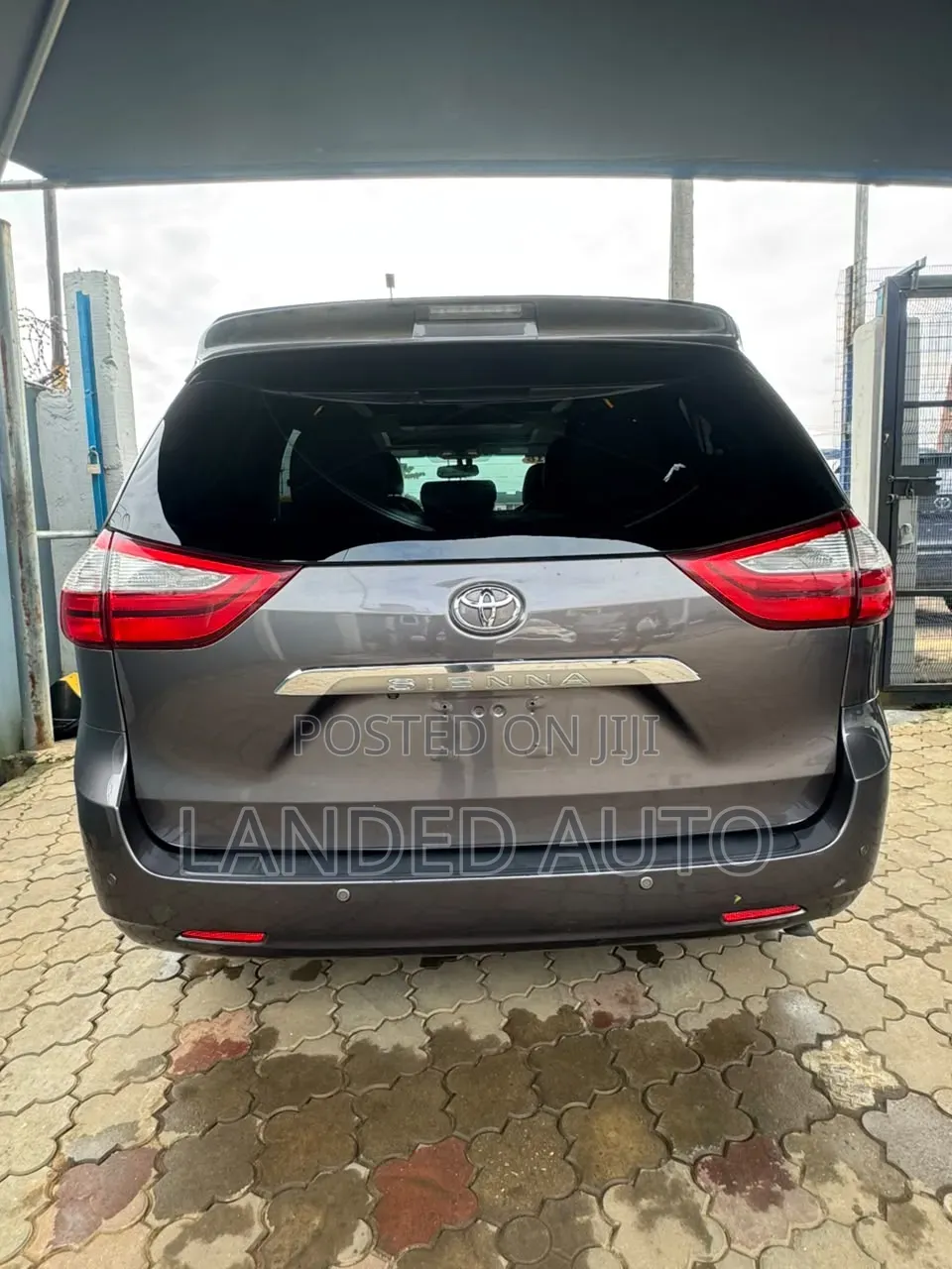 Toyota Sienna 2016 Gray
