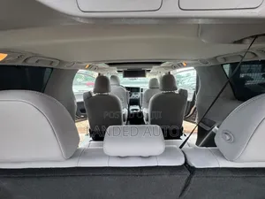 Toyota Sienna 2016 Gray