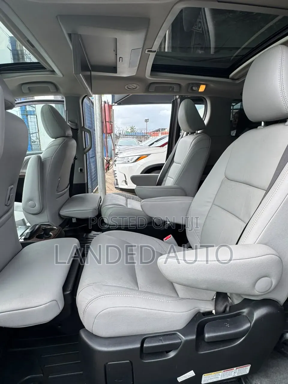Toyota Sienna 2016 Gray