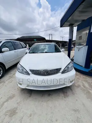 Toyota Camry SE 4rd Sedan (2.4L 4cyl 5M) 2004 White